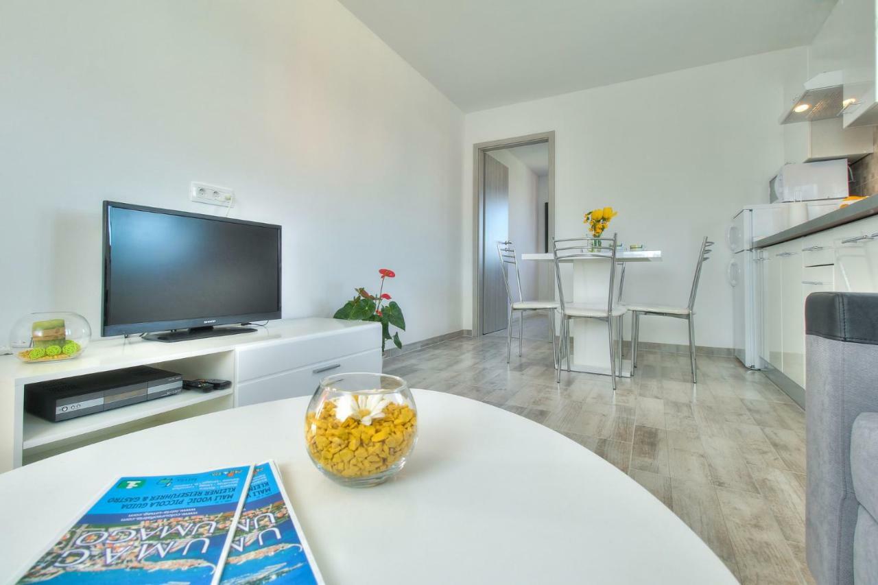 Apartments Antunovic Umag Exterior foto